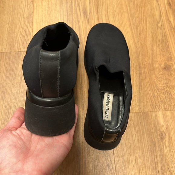 Vintage Steve Madden Stretchy Loafers - Picture 4 of 5